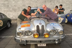 Paul-and-Bas-at-the-Start-of-the-7th-Peking-to-Paris-2019-at-the-Great-Wall-China