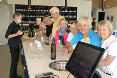 01-Buying-Wine-at-Chrismont-