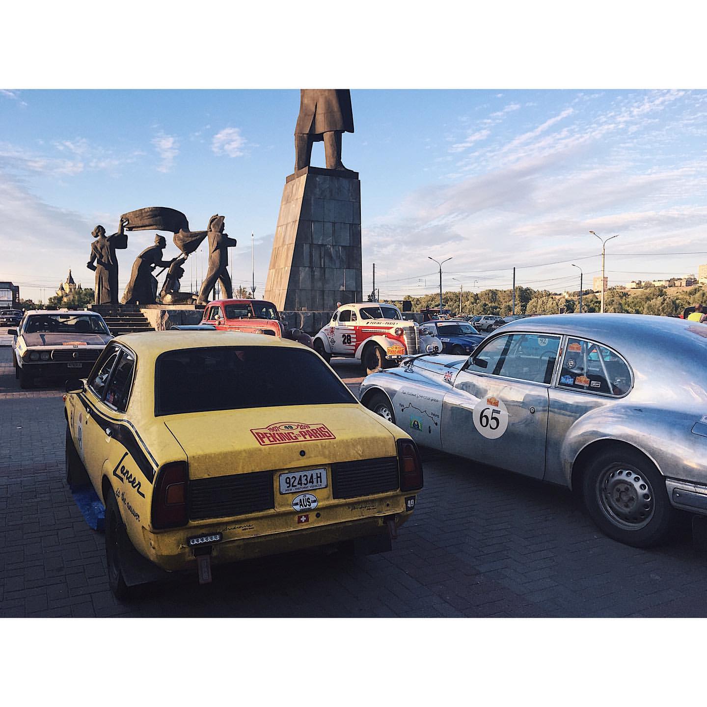 Silvia in the shadow of Lenin